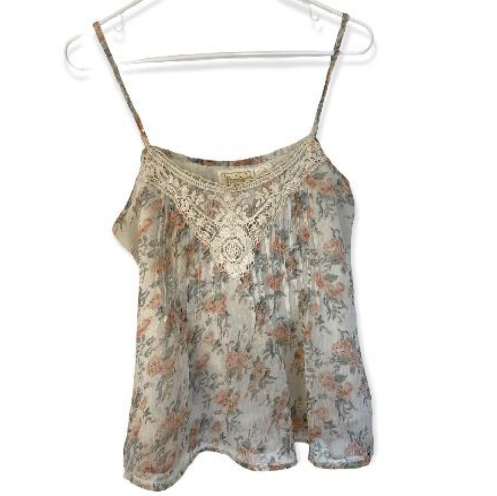 Passport floral top